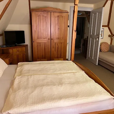 Casa de hóspedes George 3*